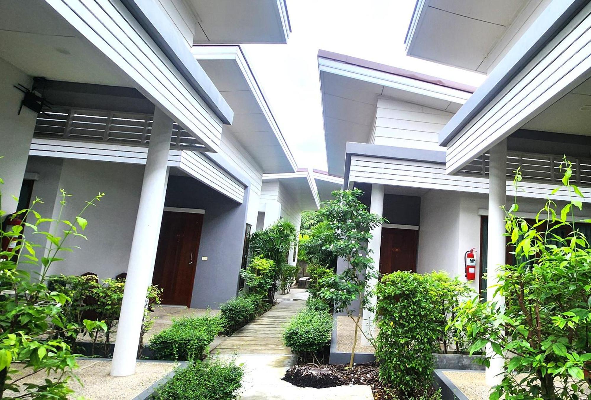 Purepamvillage Kata Beach  Exterior photo